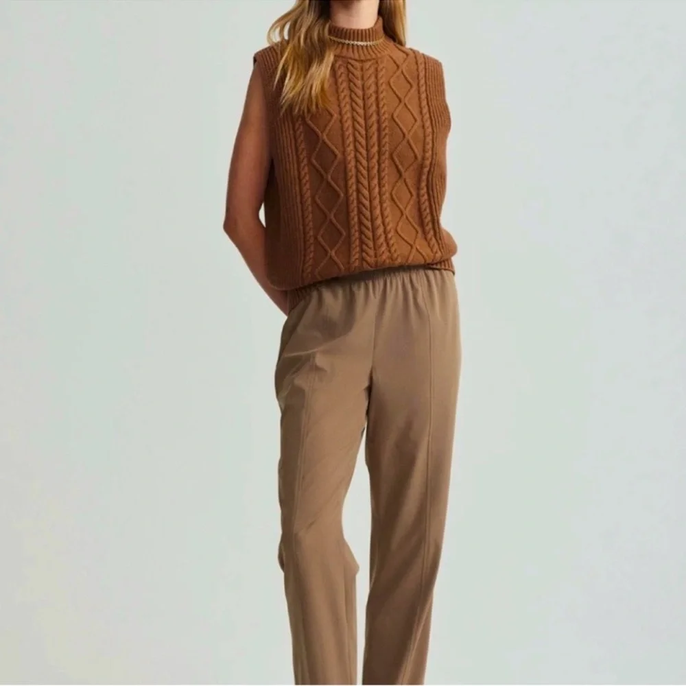 Varley Joilette Roll Neck Vest 💕💕 - Picture 6 of 6